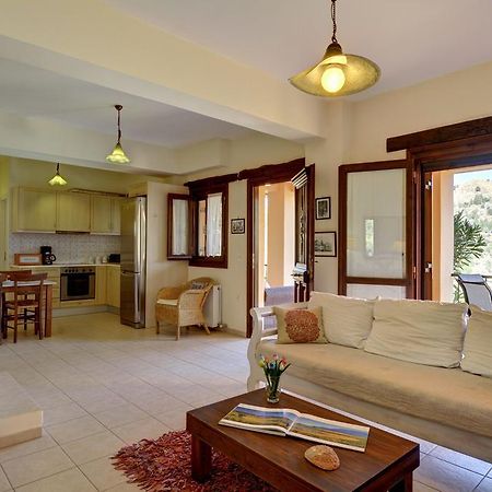 Oreinothea Villa Thérison Buitenkant foto
