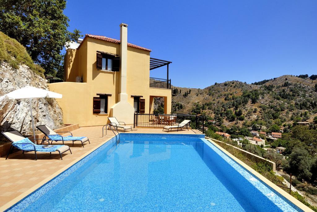 Oreinothea Villa Thérison Buitenkant foto