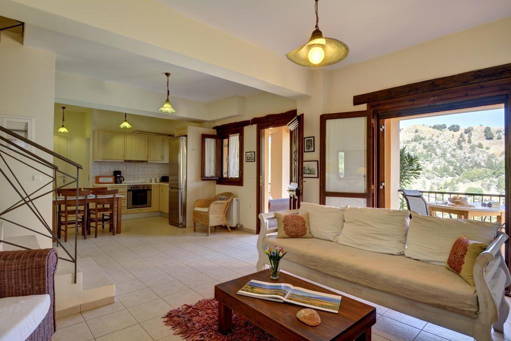 Oreinothea Villa Thérison Buitenkant foto